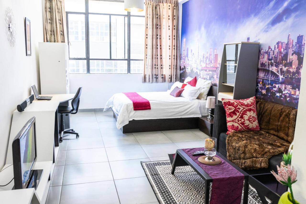 Stunning Maboneng Precinct Studio Apartment At 12 Decades Building Johannesburg Exterior photo